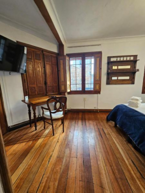 Casona Montt 522 - B&B